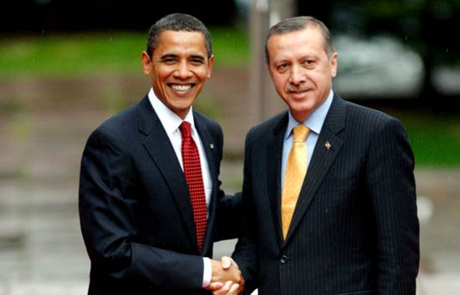 Obama estrecha relaciones con el mundo musulmán con su visita a Turquía | Ver