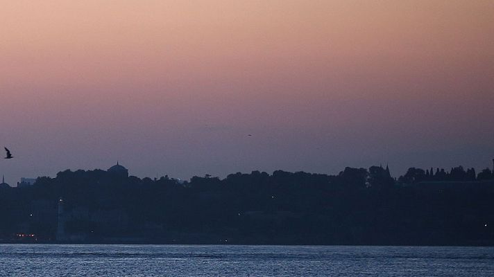 El tiempo - Nubes en el cantábrico occidental y norte de Canarias y Galicia
