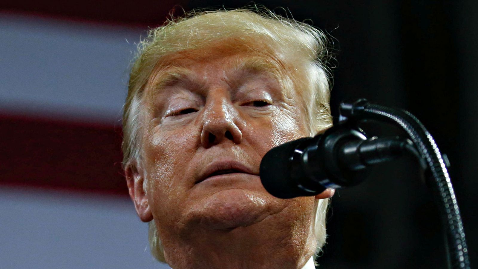 El exabogado de Trump admite ante un tribunal que pagó a dos mujeres para evitar escándalos