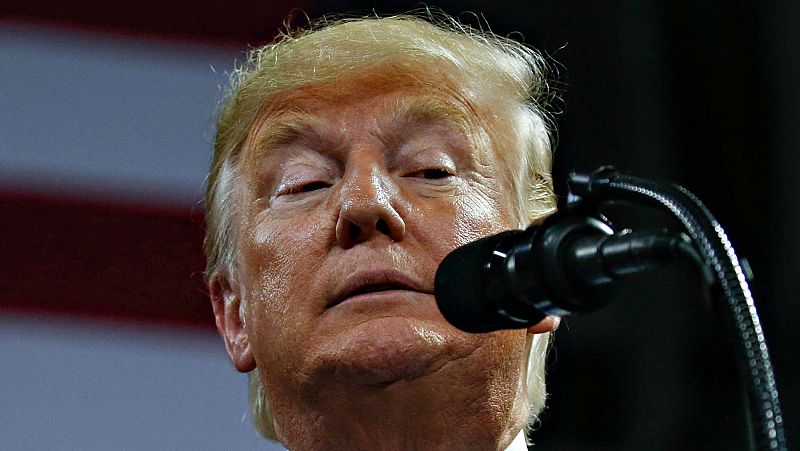 El exabogado de Trump admite ante un tribunal que pagó a dos mujeres para evitar escándalos