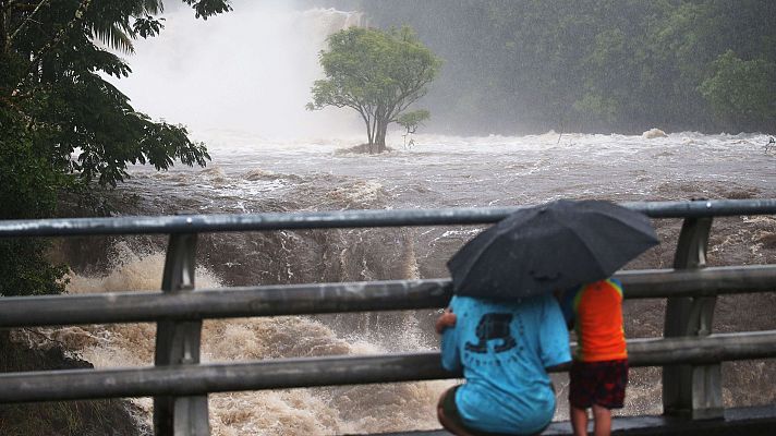 Telediario 1 - El huracán Lane desciende a categoría 3 antes de su llegada a Hawái