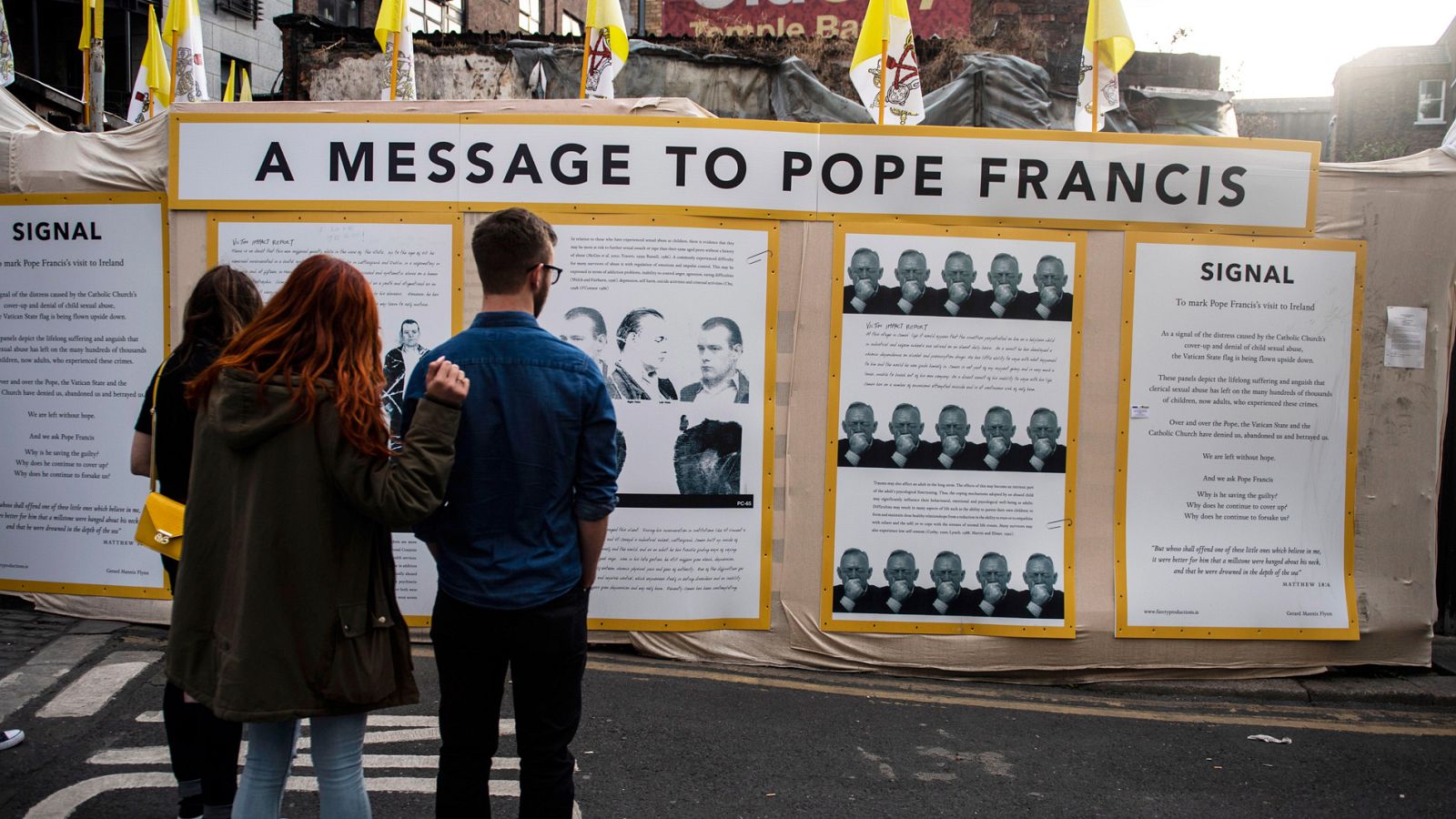 El papa Francisco se reúne con varias víctimas de abusos por parte del clero irlandés