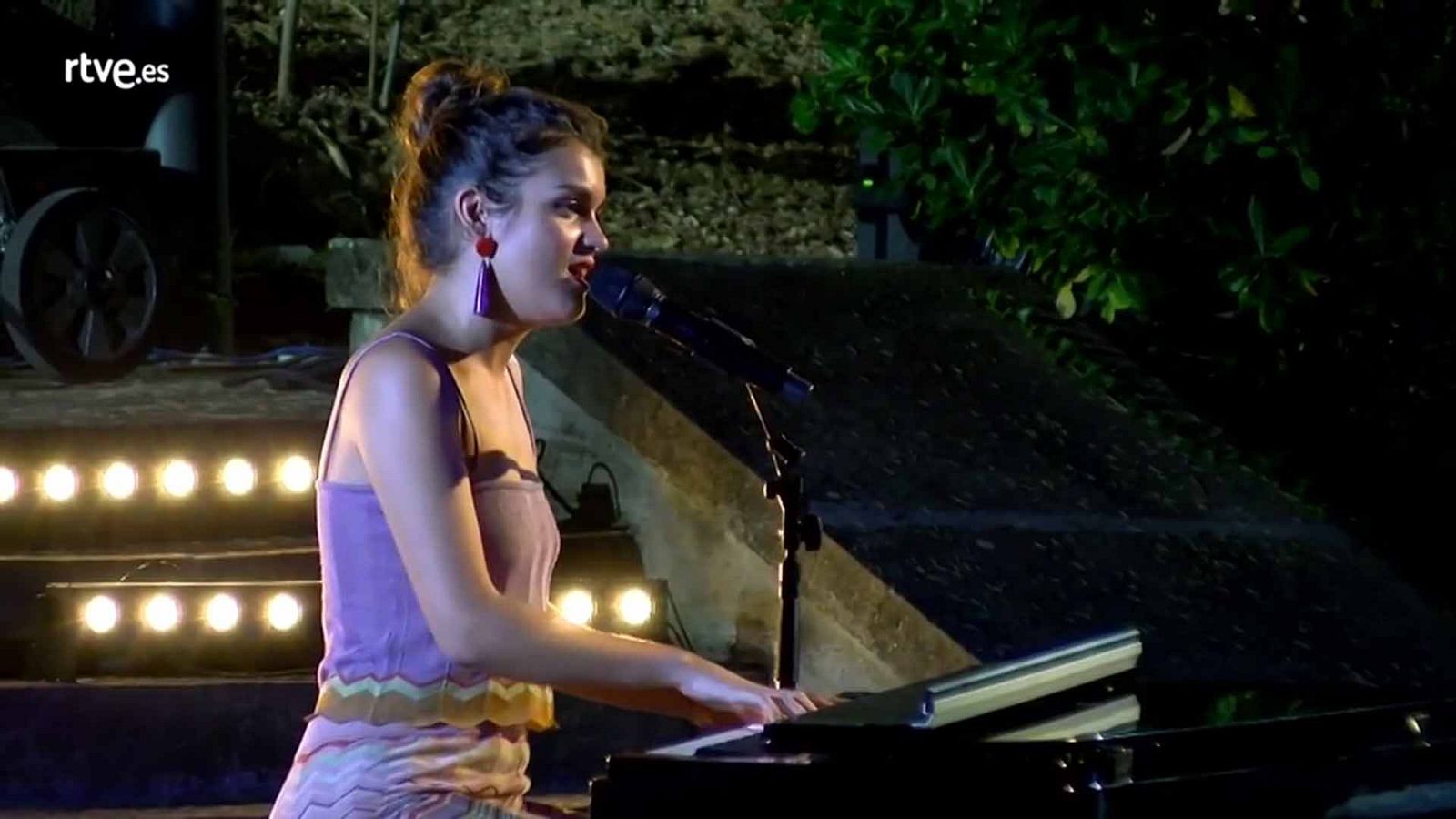 Operación Triunfo - Amaia canta "Alfonsina y el mar" a los aspirantes del casting final de OT 2018