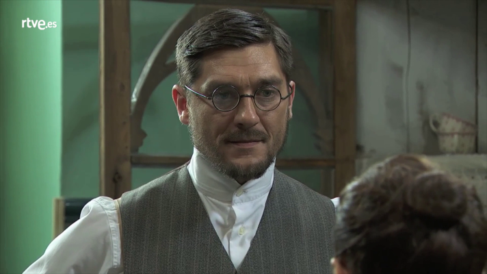 Acacias 38 - ¿Descubrirán los vecinos de Acacias a Maria e Higinio?