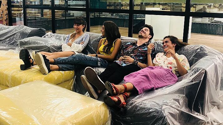  - Aitana, Amaia, Roi y Ana Guerra visitan la Academia de OT