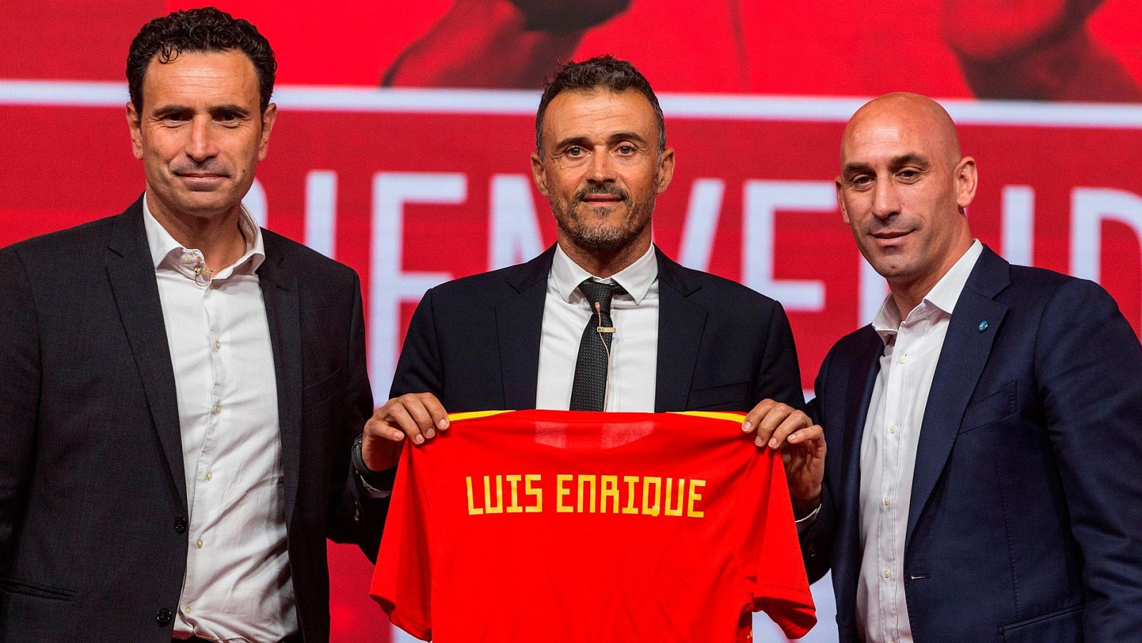 Luis Enrique prepara novedades para su primera convocatoria con la Roja | Ver
