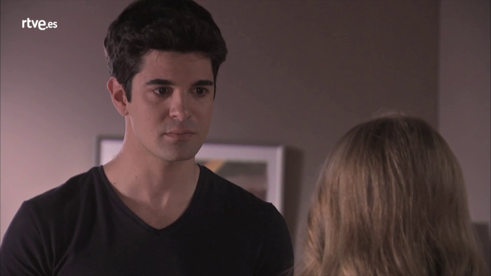 Servir y proteger - Olga y Julio afianzan su relación