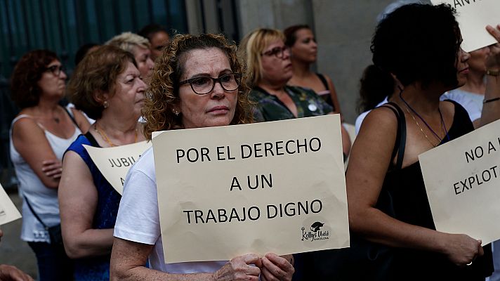 Telediario 1 - El Gobierno reconocerá las enfermedades de las 'Kellys'