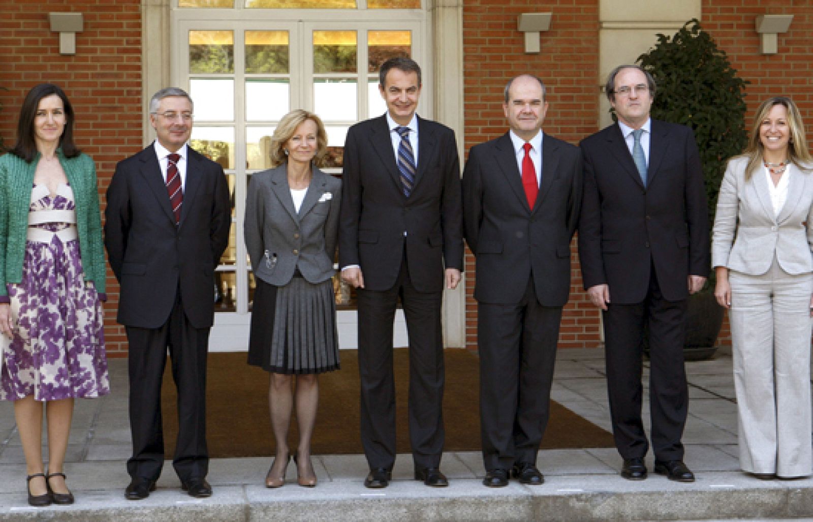 Primer Consejo de Ministros para los nuevos miembros del Gobierno | Ver