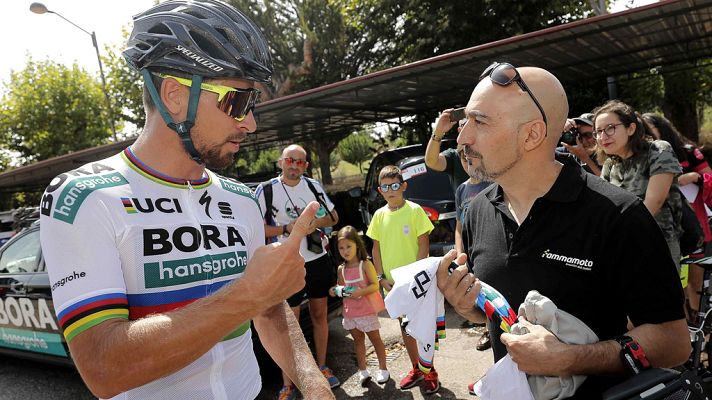 Telediario 1 - Sagan se reencuentra con el motorista que lo derribó en 2015