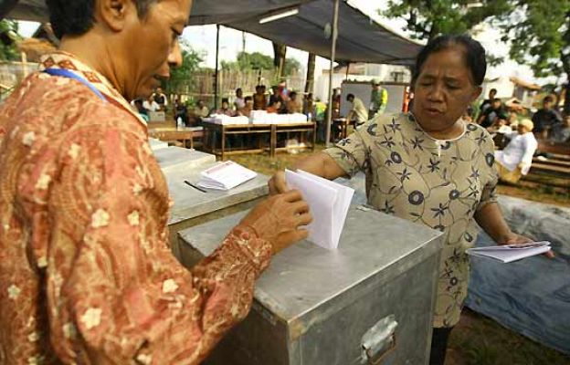  - Complejas elecciones en Indonesia