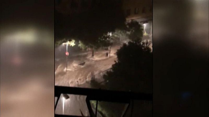 Una fuerte tormenta deja más de 80 litros por metro cuadrado en Barcelona