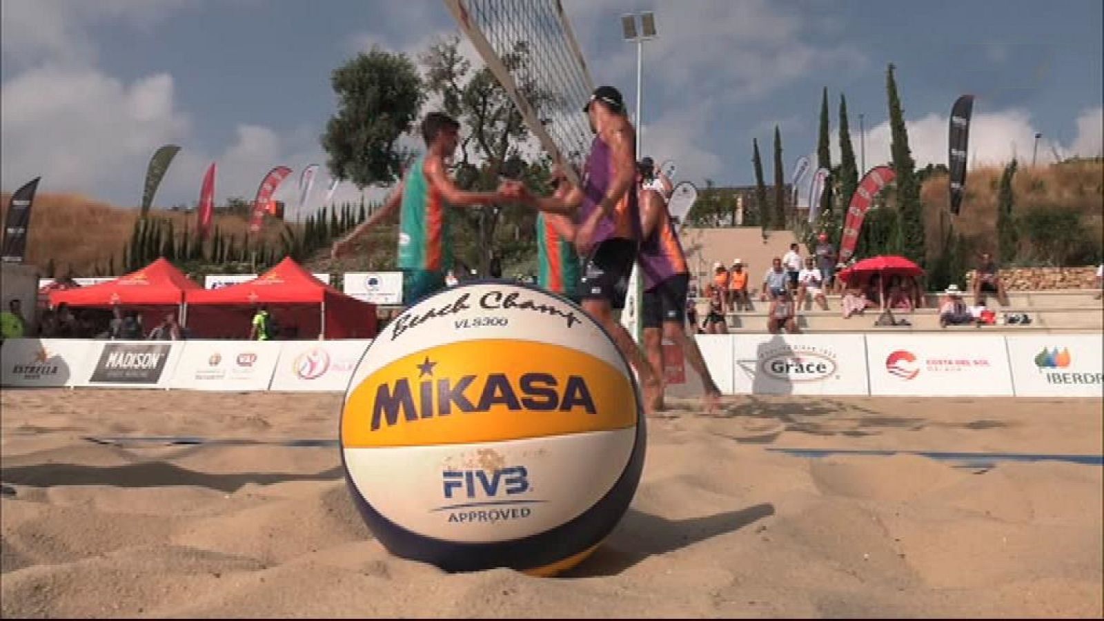 Voley playa - Madison Beach Volley Tour 2018 Cto. de España. Resumen, desde Fuengirola (Málaga) - ver ahora