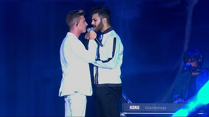 OT 2017 - Raoul y Agoney cantan 'Manos vacías'