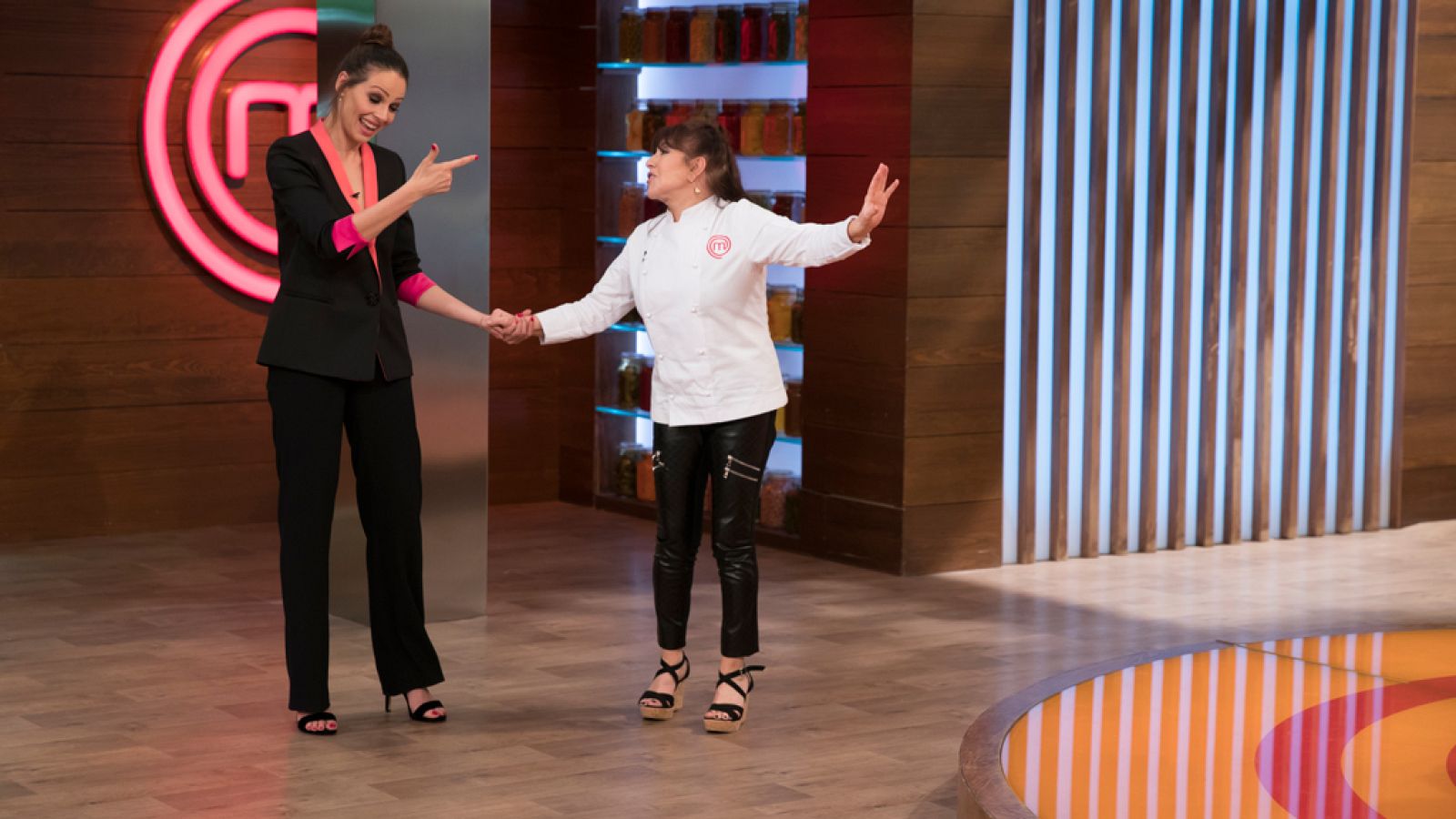 MasterChef Celebrity - Loles León regresa a las cocinas | Ver