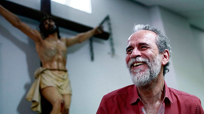 Telediario 1 - Detenido Willy Toledo por no presentarse a declarar por presunta vejación contra los sentimientos religiosos