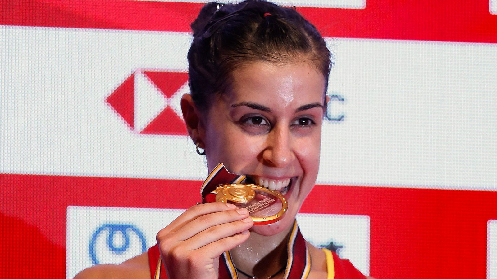 Carolina Marín dedica a sus seguidores su nueva medalla