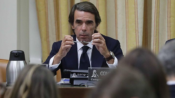 Telediario 1 - Aznar niega en el Congreso la 'caja B' del PP