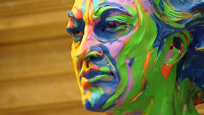 Telediario 1 - Las clases de plastilina del escultor Víctor Ochoa