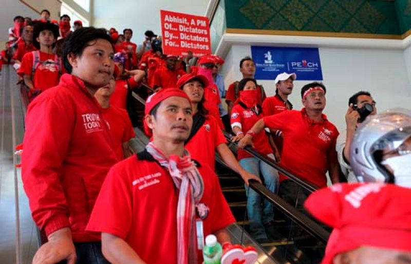 Suspenden la cumbre de la ASEAN por los disturbios