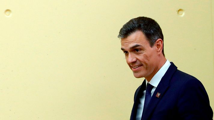 Telediario 1 - Polémica por el libro publicado por Pedro Sánchez