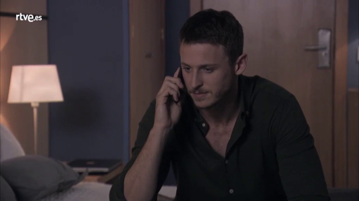 Servir y proteger - Sergio le propone a Nerea empezar juntos de cero