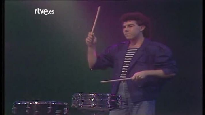 A tope - Archivo RTVE - A tope - Actuación de Julio Bustamante