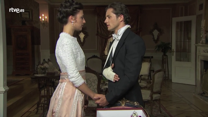 Acacias 38 - Samuel y Lucía a punto de besarse