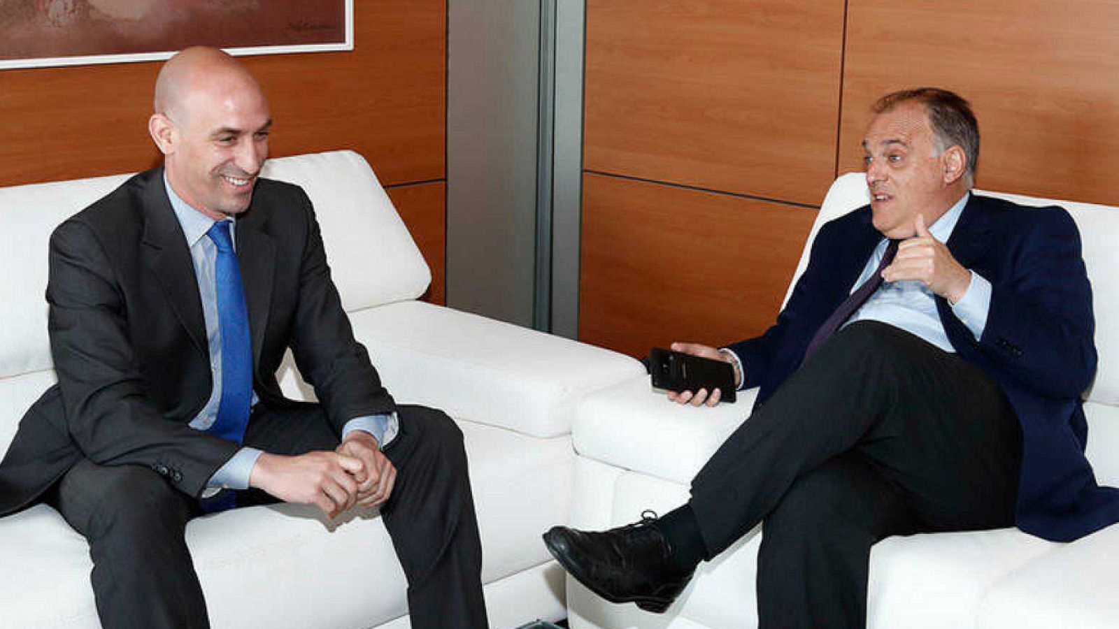 La Federación no da permiso a la Liga para jugar el Girona-Barça en EE.UU. | Ver