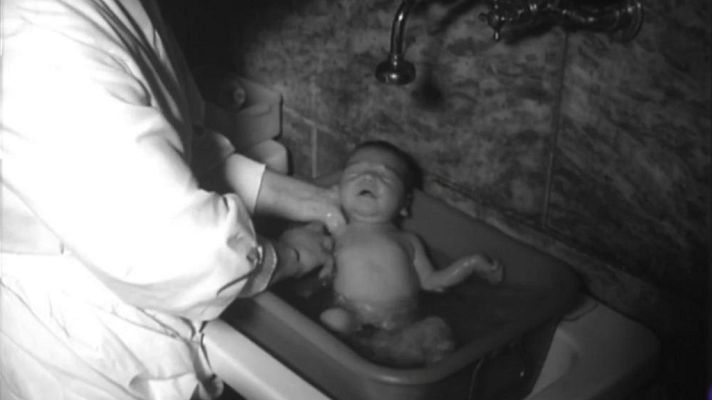 Informe Semanal - El drama de los bebés robados