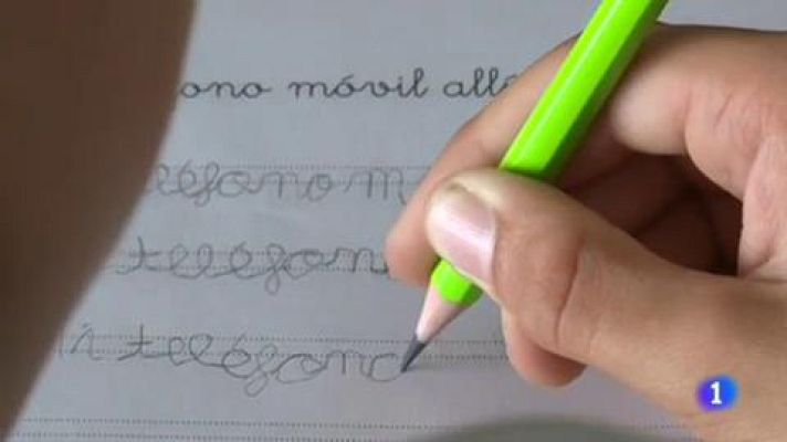 Telediario 1 - Casi la mitad de los niños adoptados en Rusia y Ucrania sufren algún tipo de trastorno derivado del consumo de alcohol durante el embarazo