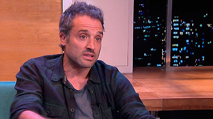 Telediario 1 - Daniel Guzmán lleva al teatro 'Perfectos desconocidos'