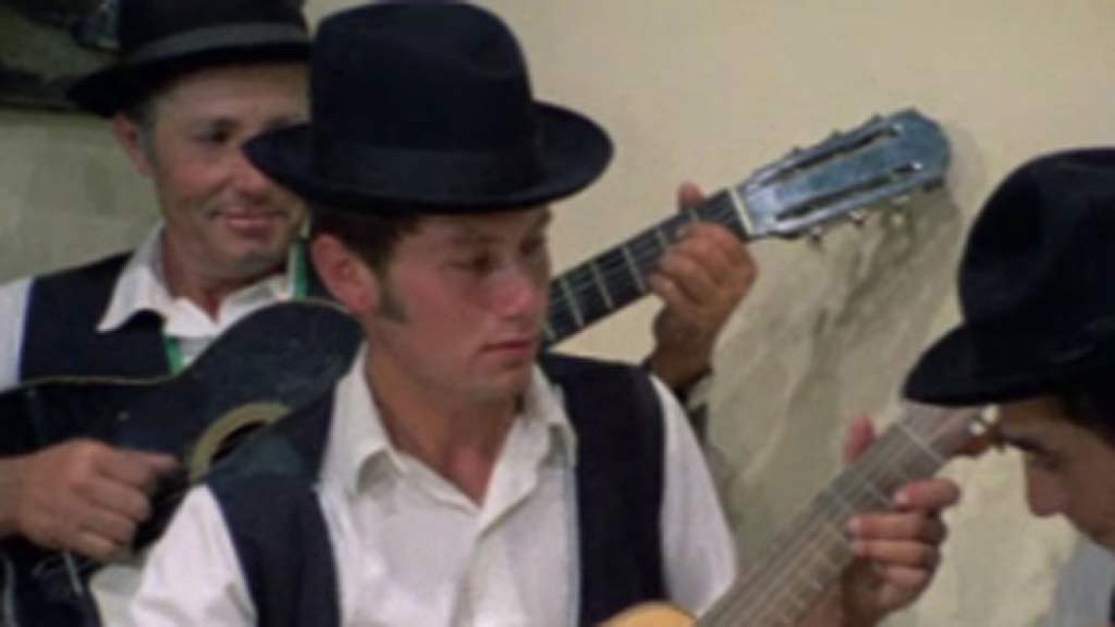 Raíces - El bautizo