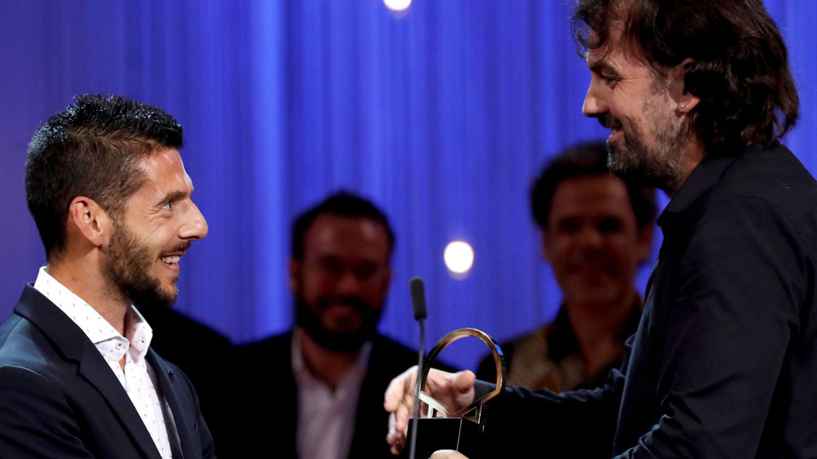 'Entre dos aguas', de Isaki Lacuesta, Concha de Oro en el Festival de San Sebastián - Informativo 24h | Ver