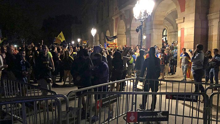 Telediario 1 - El director de los Mossos desvincula de los CDR los incidentes en el Parlament en el aniversario del 1-O