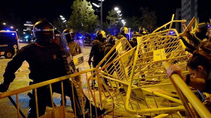 Telediario 1 - Telediario - 15 horas - 02/10/18