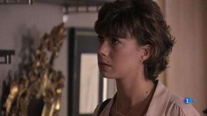 Servir y proteger - Alicia confiesa a Julio que su padre ha desaparecido