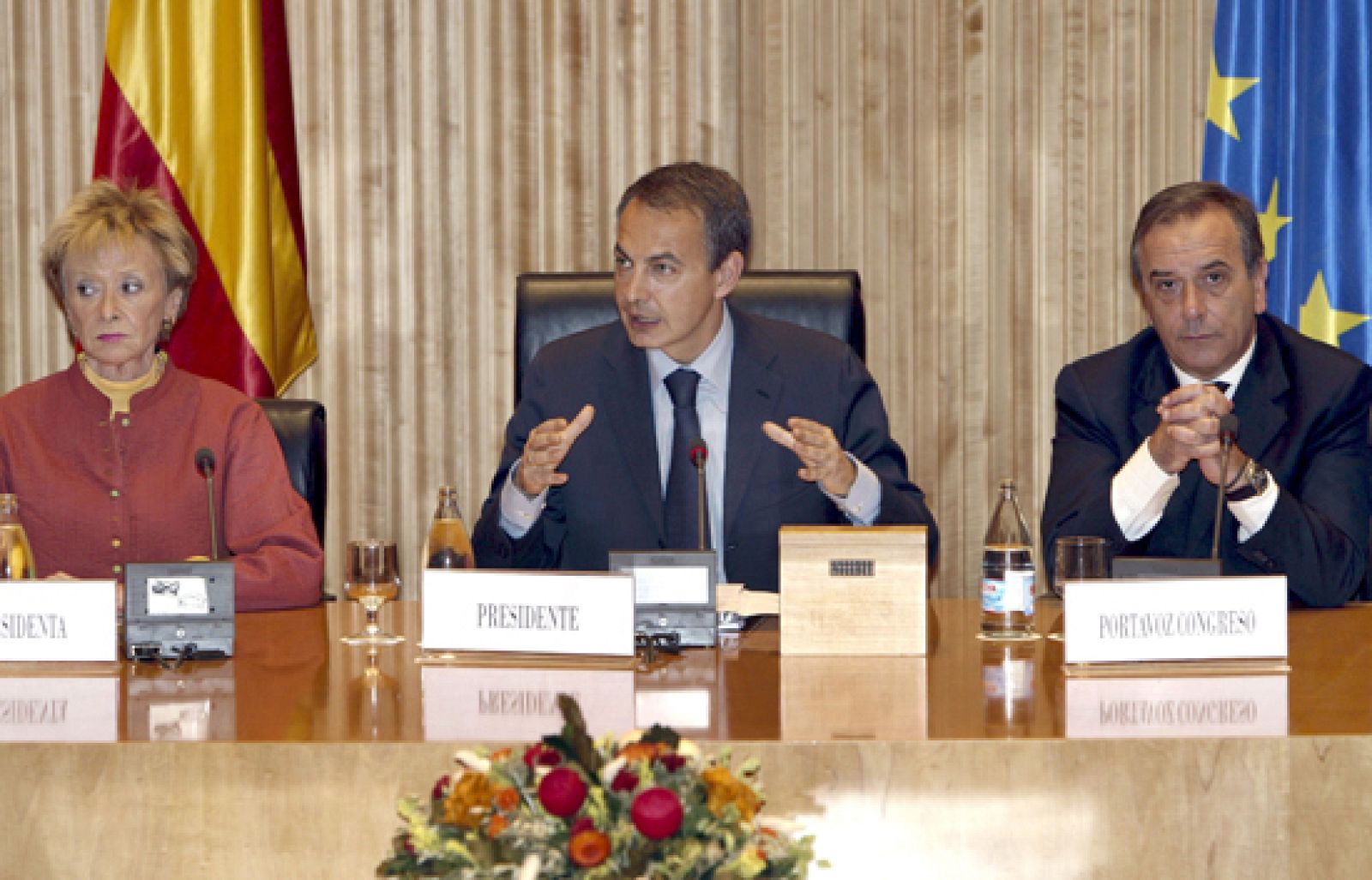 Telediario 1 en cuatro minutos - 14/04/09 | Ver