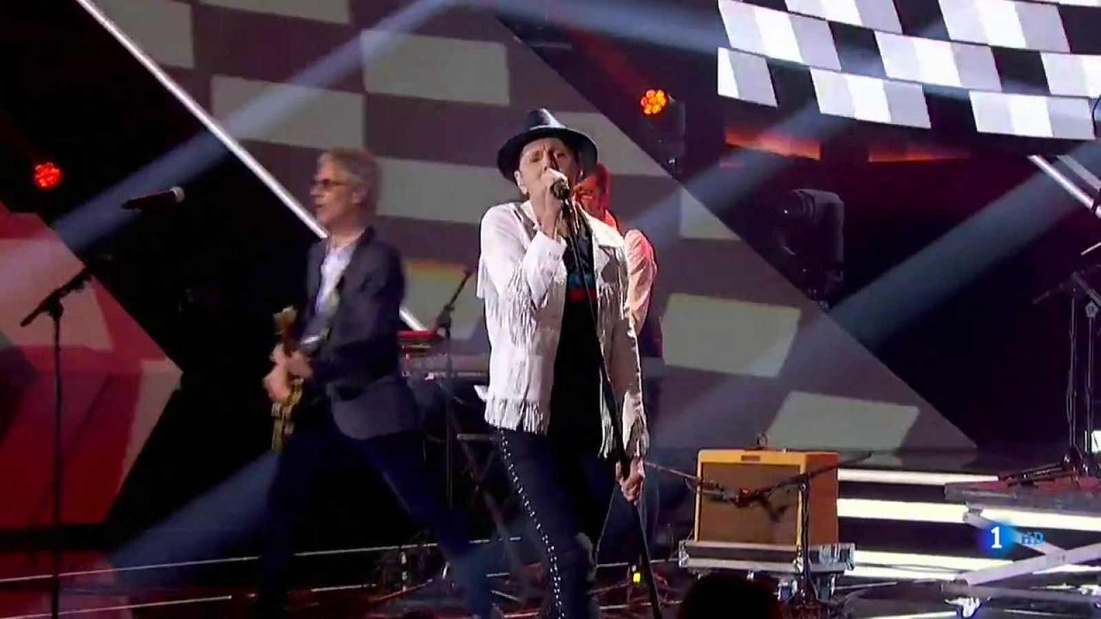 OT 2018 - Tequila cantan "Dime que me quieres" y "Salta" en la Gala 2 de Operación Triunfo