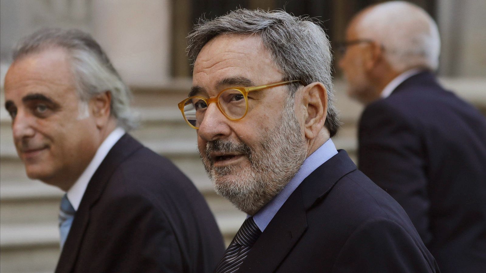 Serra defiende la legalidad de los aumentos de sueldo a la cúpula de CatalunyaCaixa en el arranque del juicio