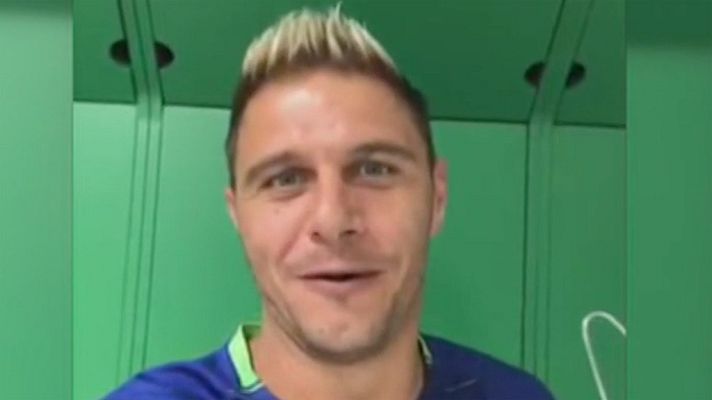 Telediario 1 - Joaquín bromea sobre su ausencia en la selección