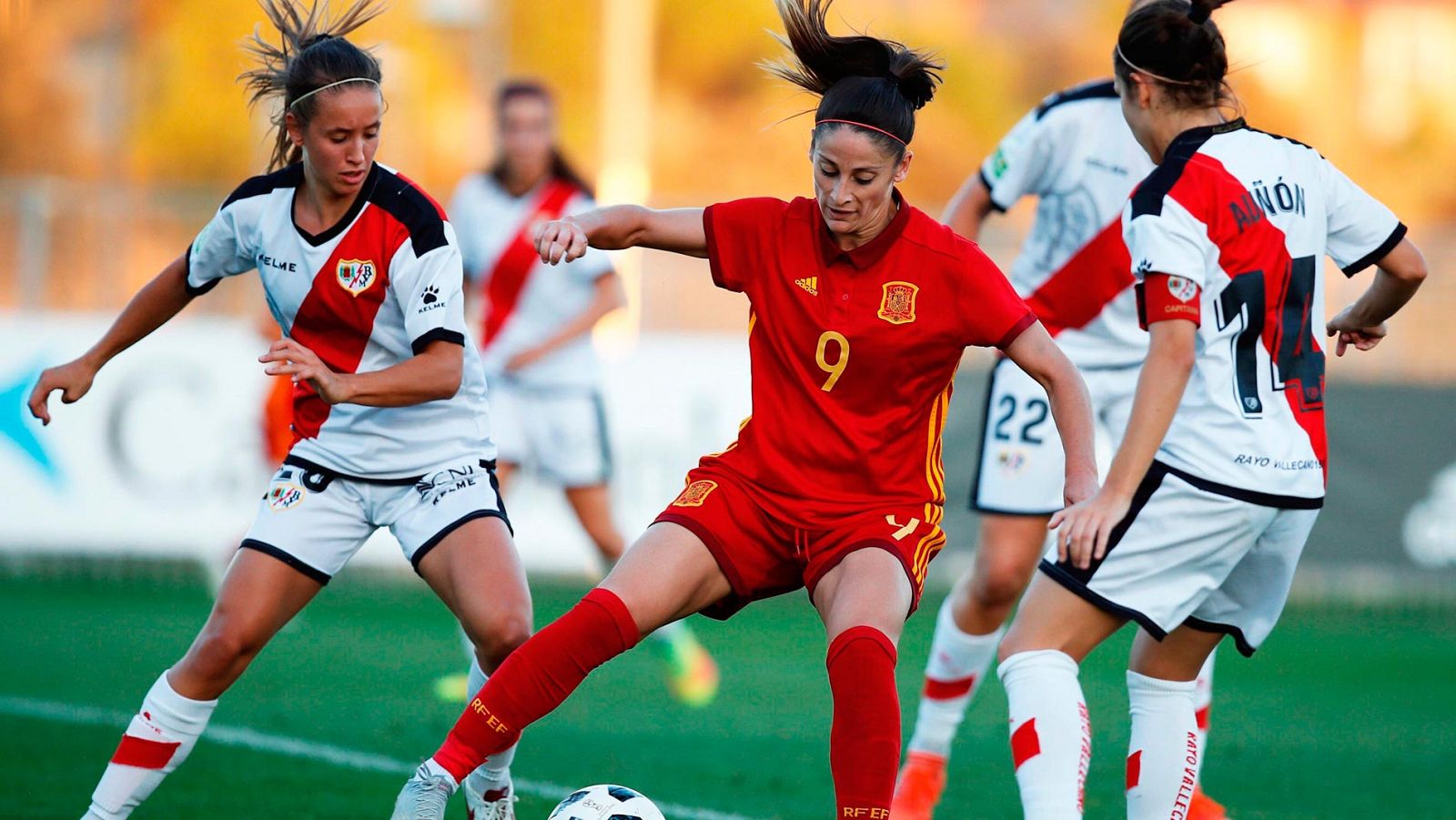 El fútbol femenino español, por un convenio sin precedente | Ver