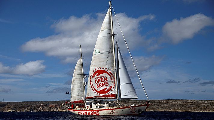 Telediario 1 - Astral, el único barco humanitario cerca de Libia