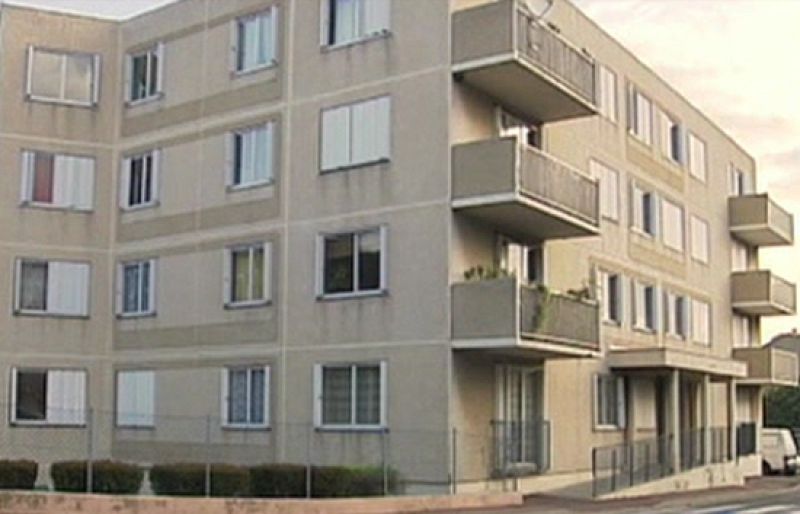 Un matrimonio francés se enfrenta a siete años de cárcel por maltratar a ocho de sus hijos | Ver