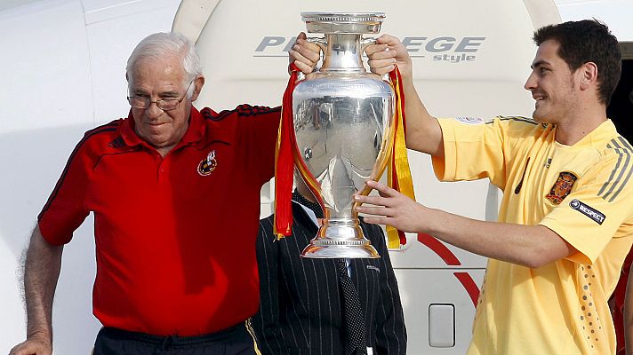 Telediario 1 - "Luis, el sabio del éxito", el homenaje de la Federación a Aragonés