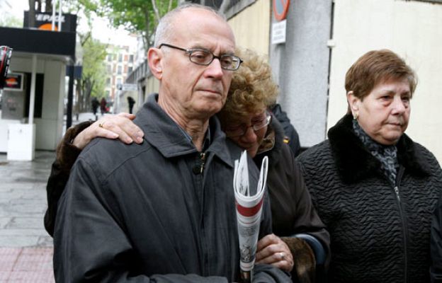 Telediario 1 - Telediario en 4' - 15/04/09