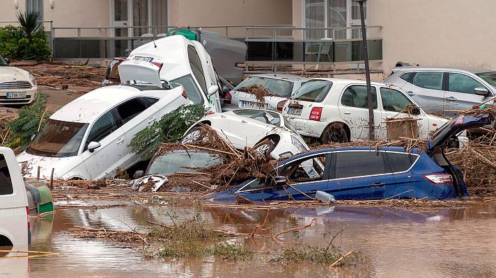 Informativo 24h - Una fuerte tromba de agua provoca inundaciones en Mallorca y deja al menos nueve muertos y seis desaparecidos
