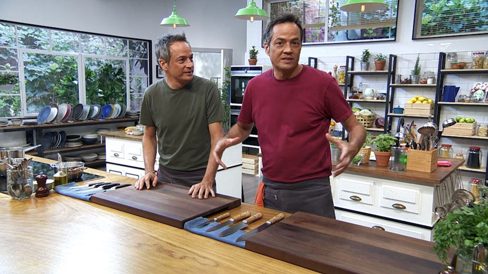 Torres en la cocina - Pizzaburguesa y whoopies - ver ahora