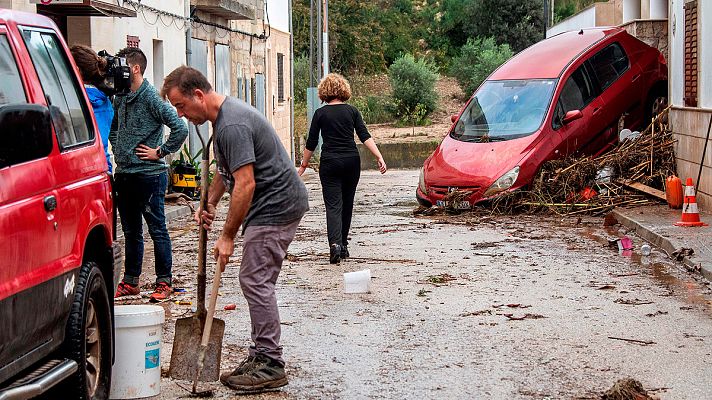 Telediario 1 - Buscan a tres desaparecidos en Mallorca