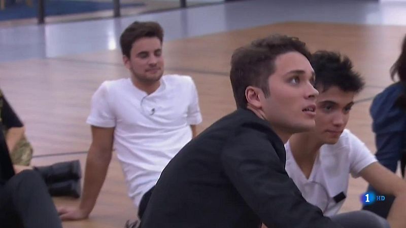 Chat OT 2018 - Damion gana el desfile de tacones